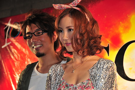 WCG2010-7