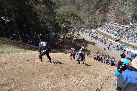 木落坂を上から見る