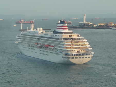 100322-スカイウォーク・飛鳥II出港 (77)