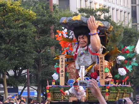 05 追い山当日 博多祇園山笠 西流 舁き山 剛力一投破漆黒(ごうりきいっとうしっこくをやぶる)2012年 写真画像7