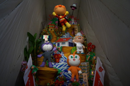 16 げんき一○○倍 アンパンマンの飾り山笠 (3)