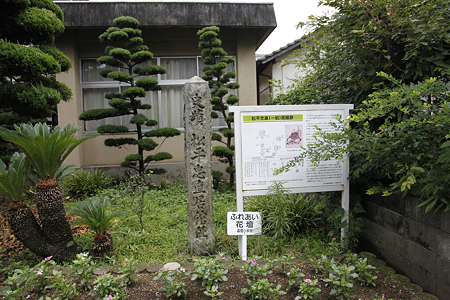 松平忠直（一伯）居館（津守館） - 1