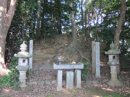 小野妹子の墓 - 4