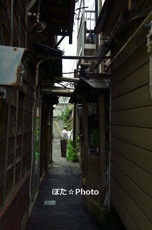 路地裏